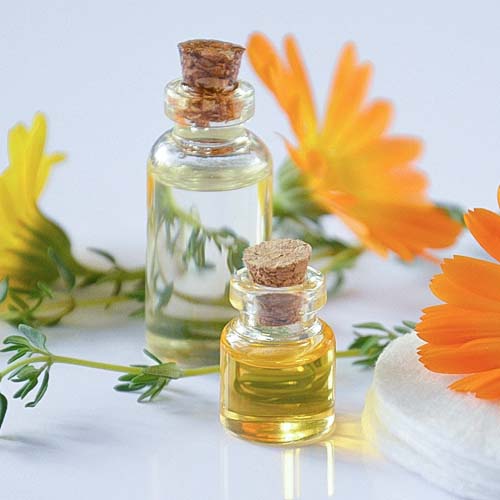 aromathérapie pot de crème composés aromatiques extraits de plantespharmacie du Grand Ensemble